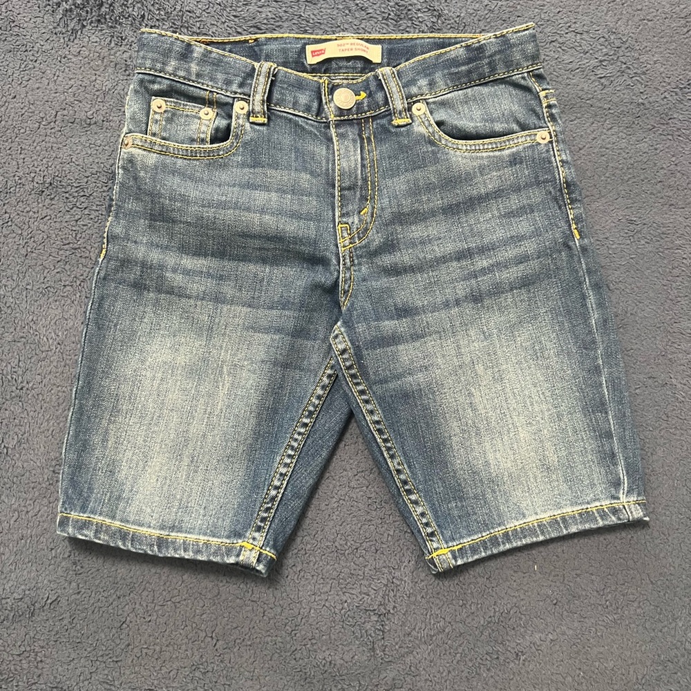Levi 502 regular taper short